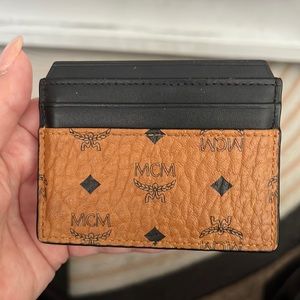 Mcm cardholder authentic